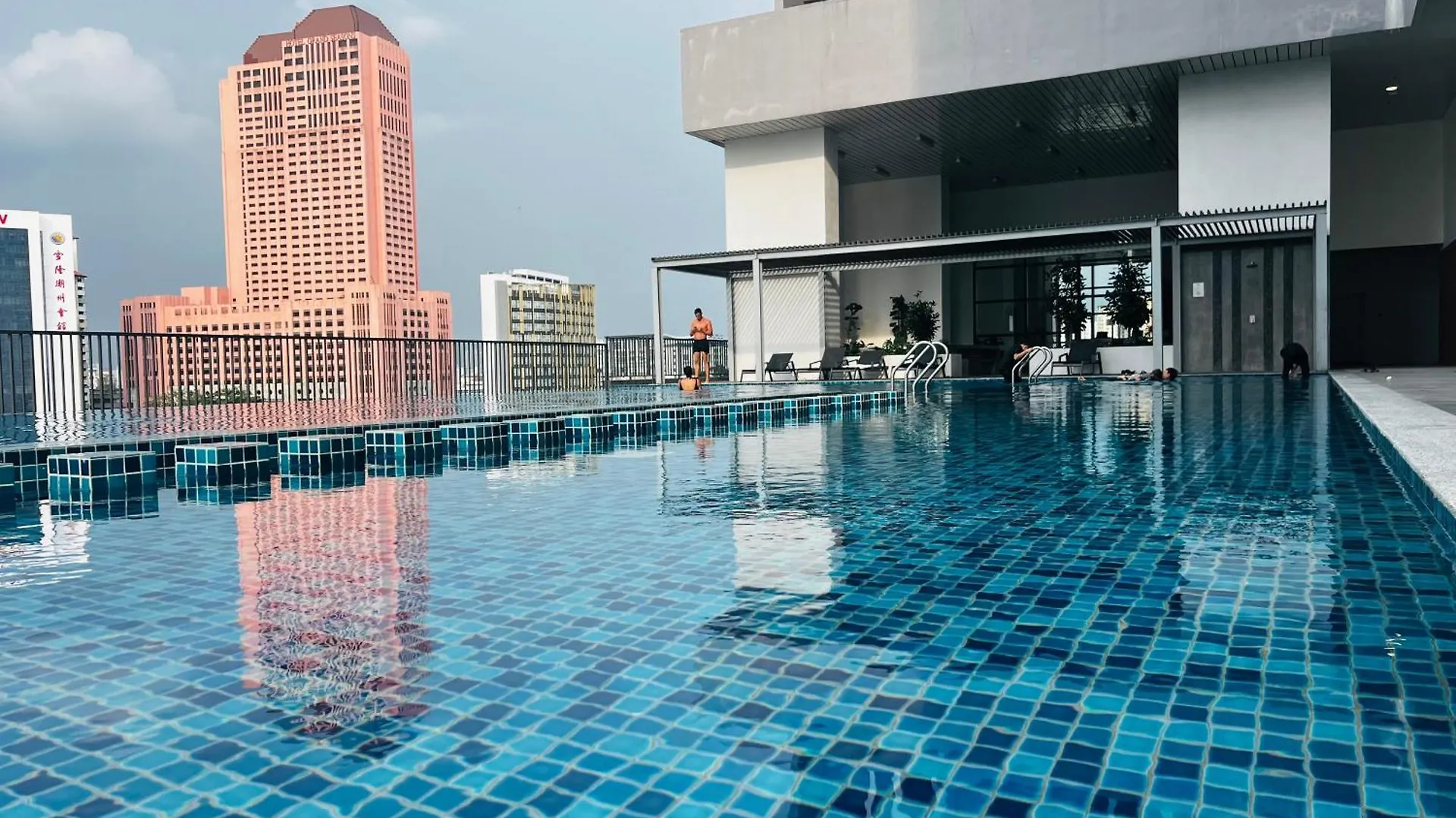 Chamber Suites Klcc By Easy Stay Куала-Лумпур Апартаменты